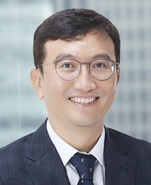 김남우 전 차장검사. 김앤장법률사무소 홈페이지