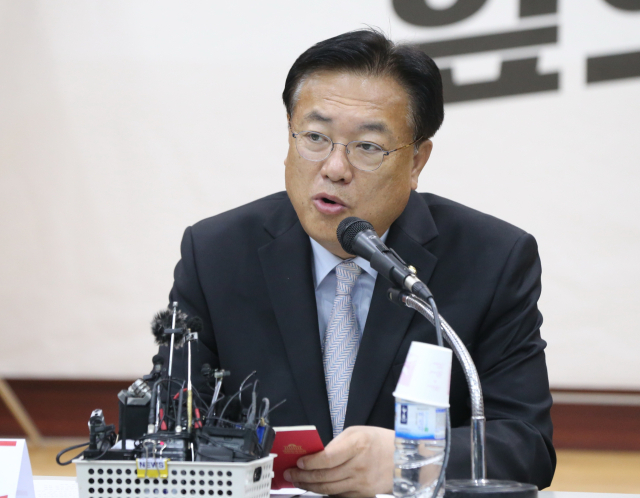 정진석 국민의힘 비상대책위원장이 28일 오전 충남 천안 국민의힘 충남도당에서 열린 연석회의에 참석해 발언하고 있다. 연합뉴스