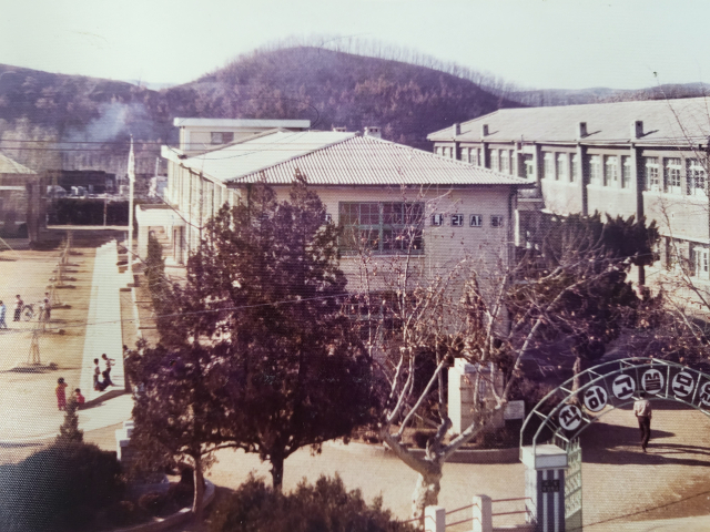 1960년대 의성초등학교 전경. 의성초 제공