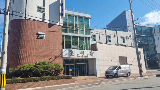 김천 출신 이태원 참사 희생자의 빈소가 마련된 김천의료원 장례식장. 신현일 기자