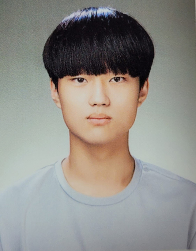 대상 김민준(구미고 1학년) 학생.
