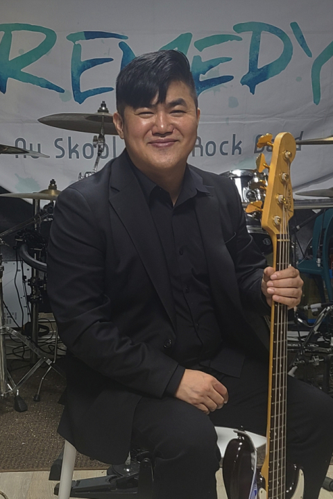 정연우(전 남구의회 의원) 대구밴드뮤지션네트워크 대표가 밴드 