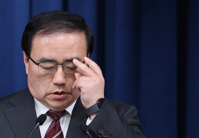 김성한 국가안보실장이 2일 오후 서울 용산 대통령실 청사에서 북한의 탄도미사일 도발 등 현안 관련 브리핑을 하고 있다. 연합뉴스