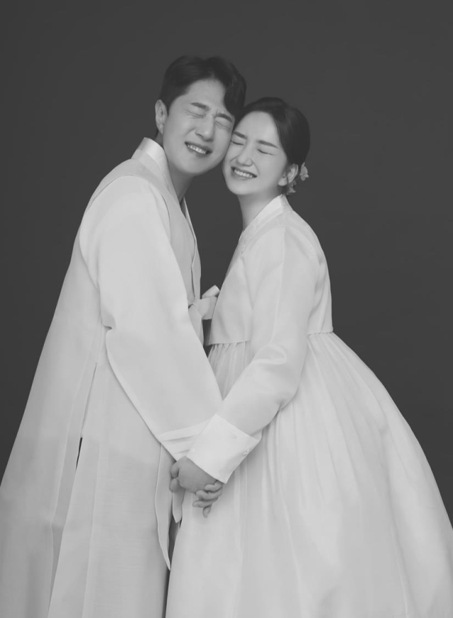 신랑 이동민 군과 신부 강그림 양.