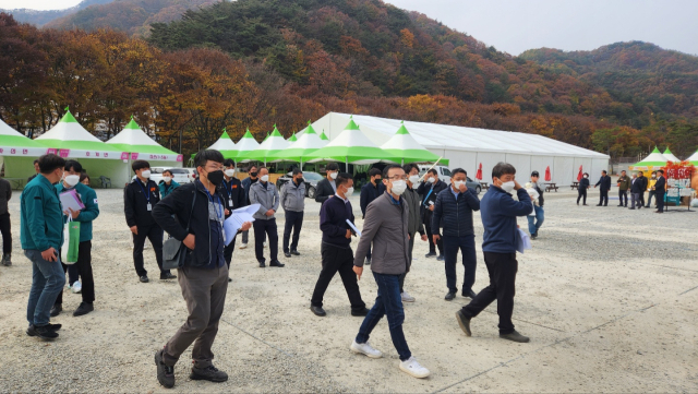 3일 오후 2시 이태원 참사 이후 대구경북지역 첫 정부합동안전점검이 문경새재도립공원에서 이뤄졌다. 이곳에는 4일 문경약돌한우축제가 예정돼 있다. 고도현 기자