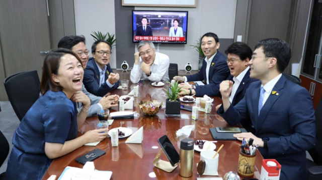 최강욱 국회의원 페이스북