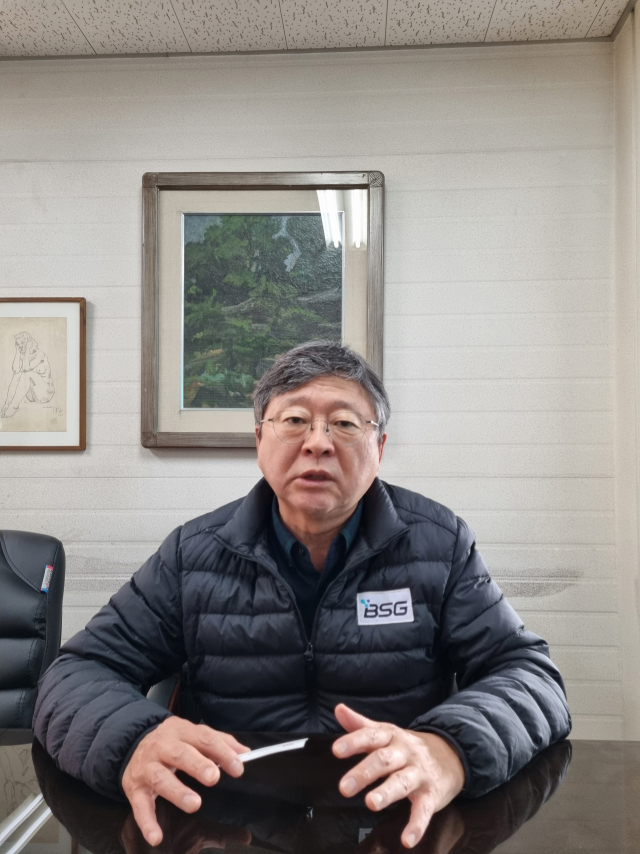 지난 3일 대구 제3산단 본사에서 만난 홍종윤 BSG 대표. 채원영 기자
