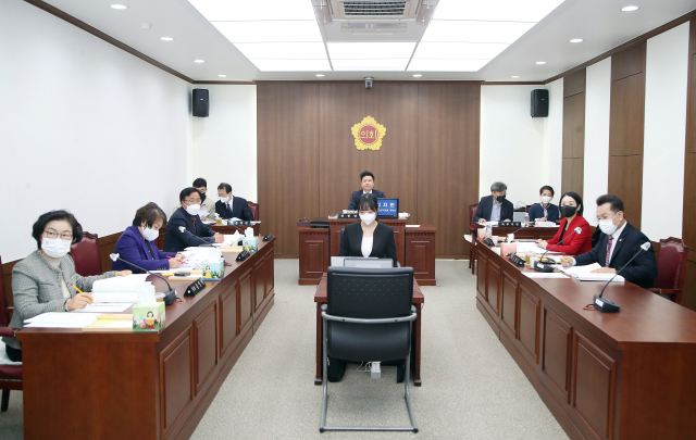 대구시의회 건설교통위원회가 8일 교통국을 대상으로 행정사무감사를 진행했다. 대구시의회 제공.