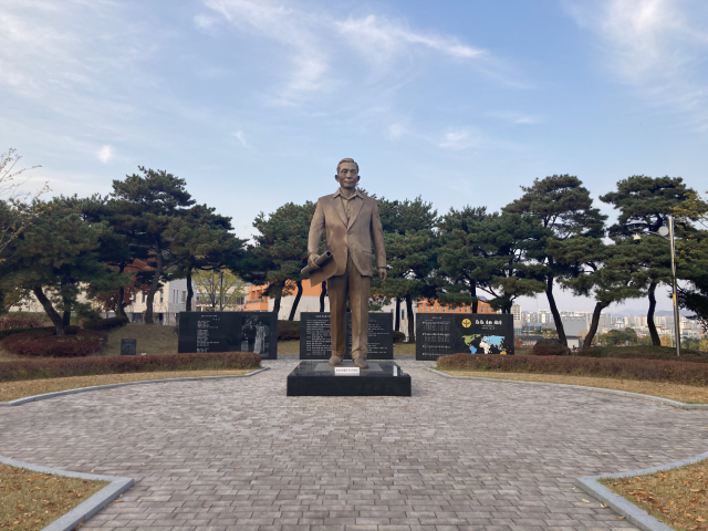 박정희 대통령 동상. 박정희 대통령 역사자료관 제공