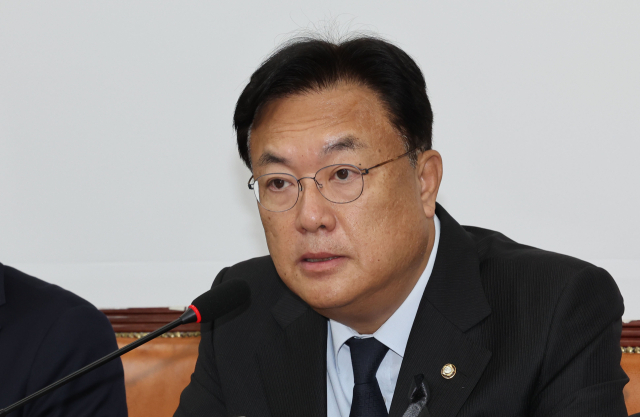 국민의힘 정진석 비상대책위원장이 10일 오전 서울 여의도 국회에서 열린 비상대책위원회의에서 발언하고 있다. 연합뉴스