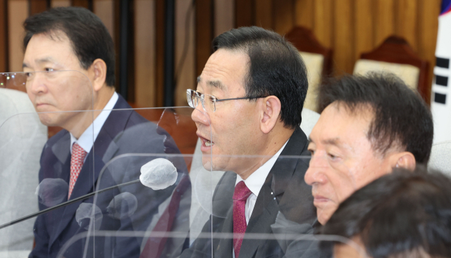 국민의힘 주호영 원내대표가 15일 오전 서울 여의도 국회에서 열린 원내대책회의에서 발언하고 있다. 연합뉴스