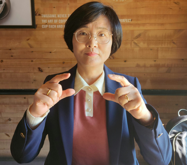15일 임미애 더불어민주당 경북도당 위원장이 대구경북통합신공항 특별법 추진에 대한 견해를 밝히고 있다. 이통원 기자. tong@imaeil.com