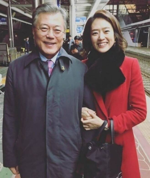 문재인 전 대통령, 고민정 더불어민주당 최고위원. 허은아 국민의힘 의원 페이스북