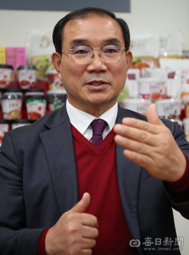 세계 60개국에 떡볶이 간편식 