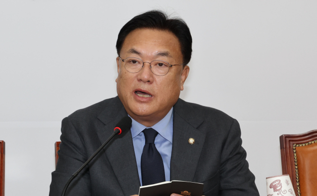 국민의힘 정진석 비상대책위원장이 17일 오전 서울 여의도 국회에서 열린 비상대책위원회의에서 발언하고 있다. 연합뉴스