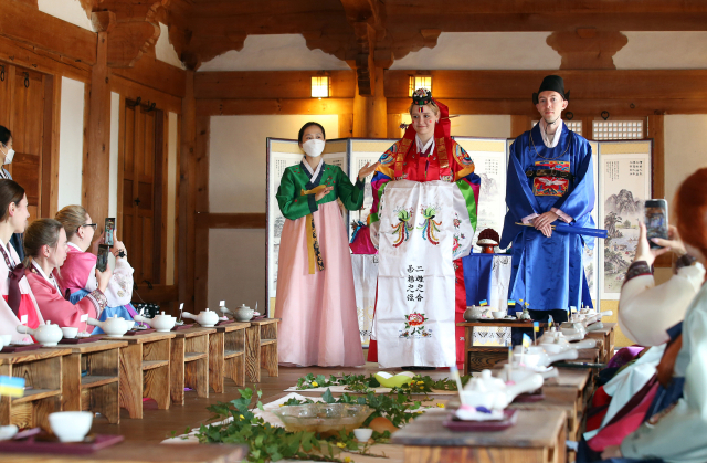 계명대가 우크라이나 현지 중등학교 한국어 교원들의 연수프로그램을 진행했다. 계명대 제공