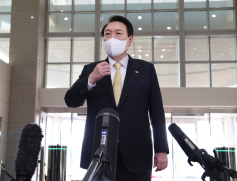 '尹 도어스테핑 담당' 김영태 비서관 사의 표명 