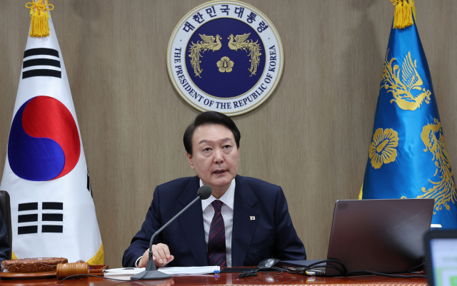 윤석열 대통령이 22일 오전 서울 용산 대통령실 청사에서 열린 국무회의를 주재하고 있다. 연합뉴스