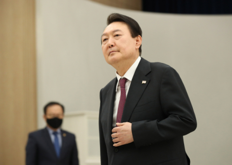 尹, 내일 화물연대 집단운송거부 업무개시명령 심의 