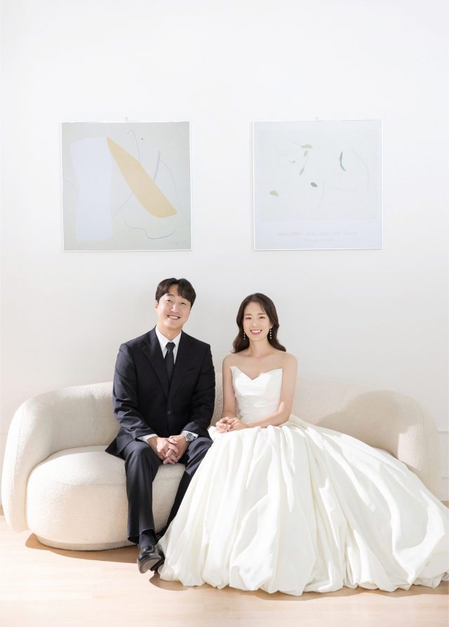 신랑 박재형 군과 신부 장수진 양.