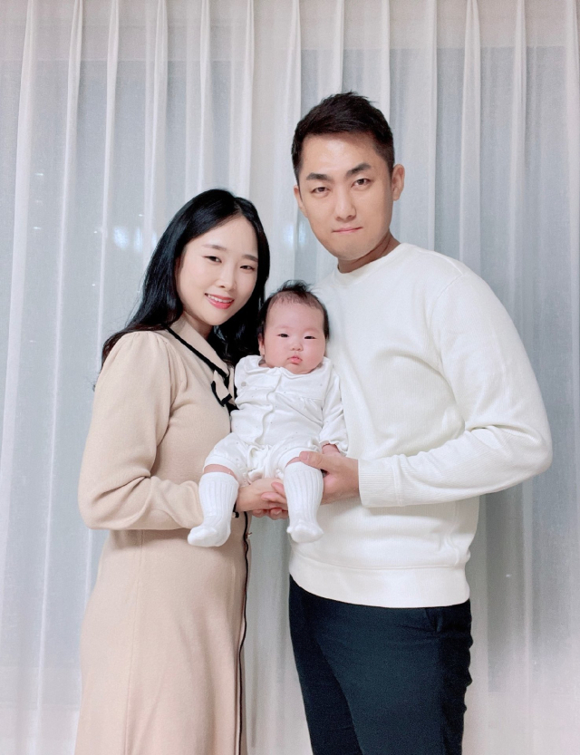 김정은·박지훈 부부 첫째 딸 박은서