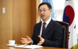 지난 5일 매일신문과 인터뷰 중인 한국산업기술평가관리원 전윤종 원장. 김영진 기자 kyjmaeil@imaeil.com