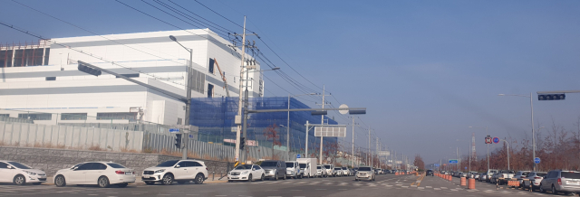 ㈜LG BCM의 이차전지 양극재 공장 신축 공사가 한창인 구미 5국가산업단지 일대 전경. 매일신문 DB