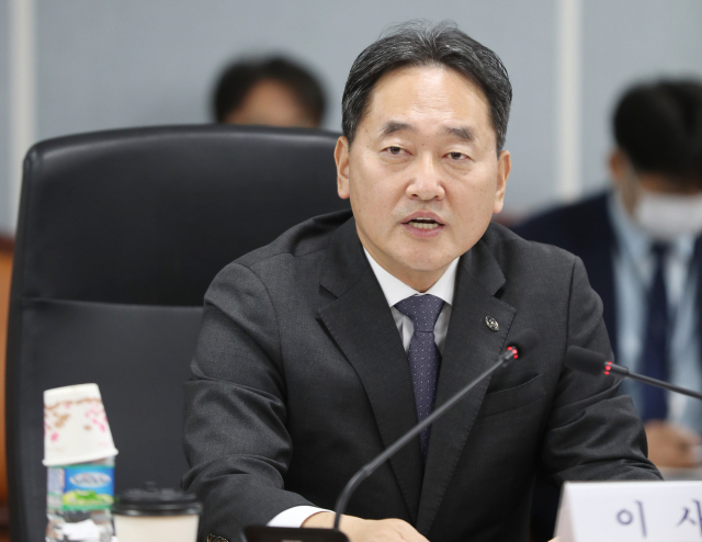 5일 오전 전북 전주시 덕진구 국민연금공단에서 열린 기자간담회에서 김태현 국민연금공단 이사장이 발언하고 있다. 연합뉴스