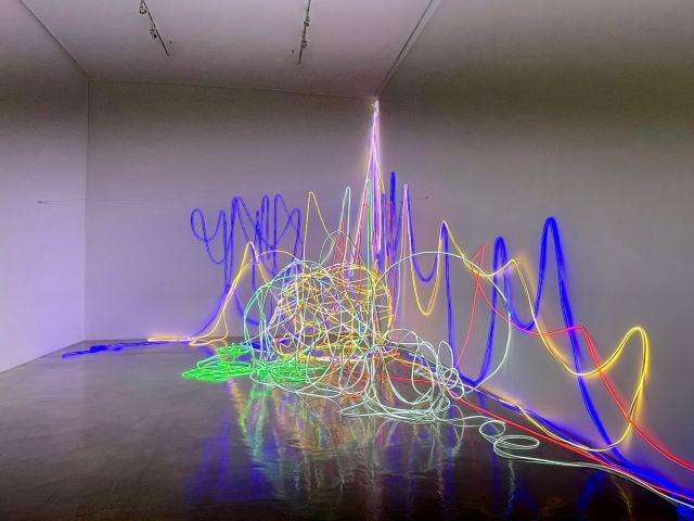 김영진, Light, dimension variable, Installation, LED, wire, 2022.