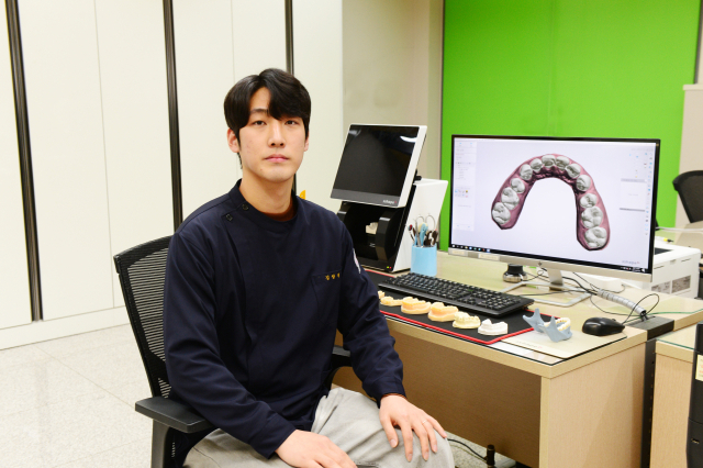 제50회 치과기공사 국가고시 전국 수석을 차지한 대구보건대 김창식 씨
