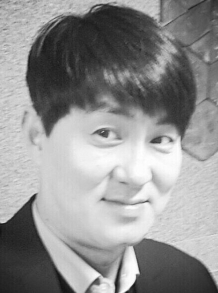 코로나19 여파로 3년 만에 지난 9일 서울 더 플라자호텔에서 개최된 2022 재경 경북대 총동창회 정기총회 및 송년의 밤 행사. 이철우 경북도지사, 김창호 경북대 총동창회장, 홍원화 경북대 총장, 이종호 과기정통부 장관, 강은희 대구시 교육감, 조명희·류성걸·윤두현·양금희·정희용·김병욱 국회의원, 김장호 구미시장 등 220명의 동문이 참석해 우애를 다지며 경북대 발전을 다짐했다. 재경 경북대 총동창회 제공.