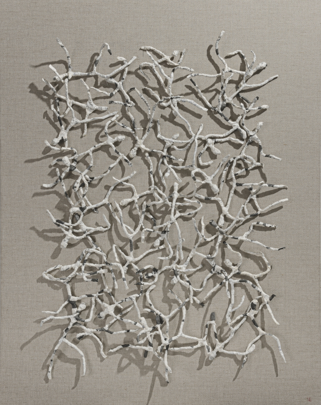 박정숙, 시간을 넘어서, 91.0x116.8cm, 한지, 철사.