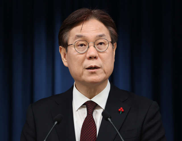 이관섭 대통령실 국정기획수석이 28일 서울 용산 대통령실 청사에서 비영리 민간단체 보조금 현황과 향후 계획을 발표하고 있다. 연합뉴스