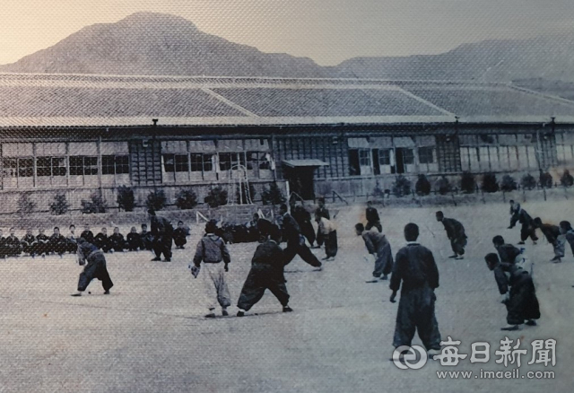 1930년대 신녕초 전경. 신녕초 제공
