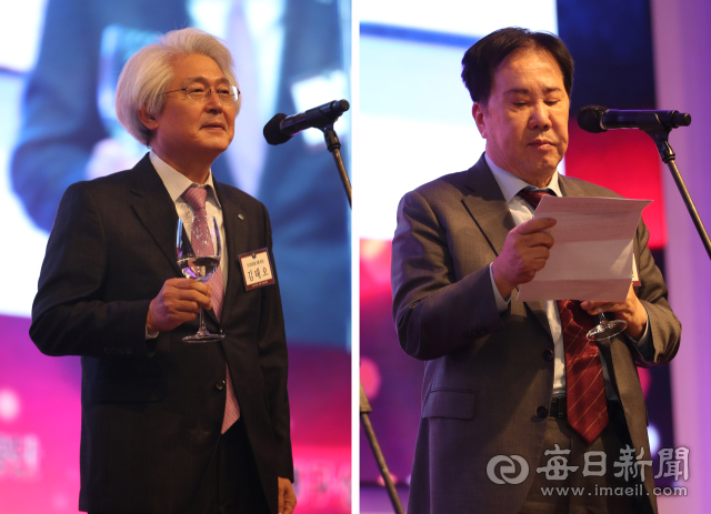 매일신문 주최 2023 대구·경북 신년교례회가 2일 오후 대구 수성호텔에서 열렸다. 김태오 DGB금융그룹 회장과 우오현 SM그룹 회장이 건배제의를 하고 있다. 안성완 기자 asw0727@imaeil.com