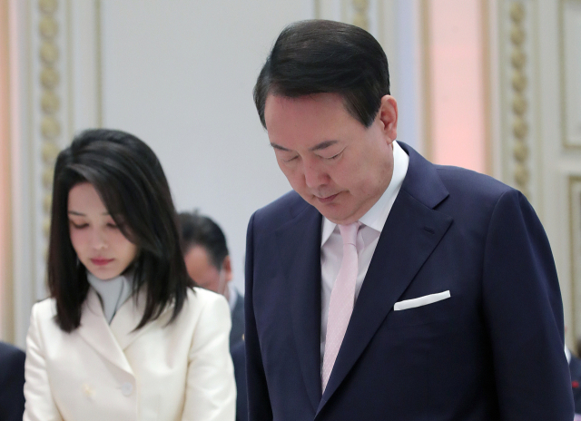 윤석열 대통령과 김건희 여사가 2일 청와대 영빈관에서 열린