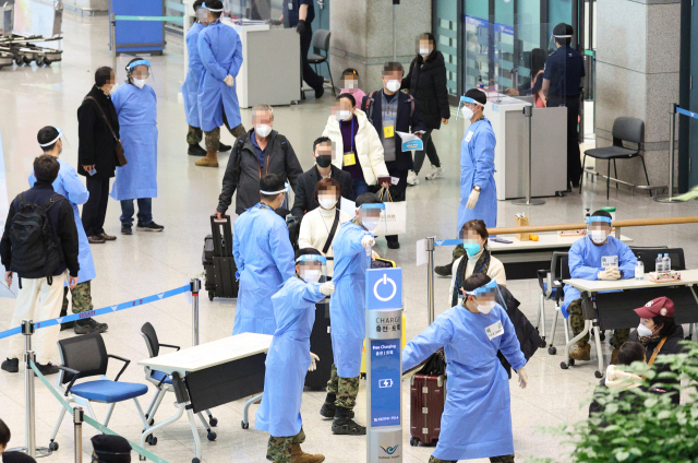 3일 오후 인천국제공항 제1여객터미널 입국장 모습. 연합뉴스