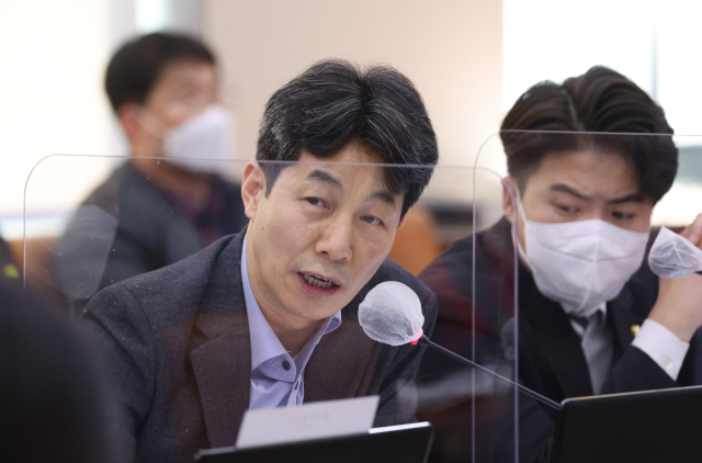 더불어민주당 윤건영 의원이 27일 오전 국회에서 열린 