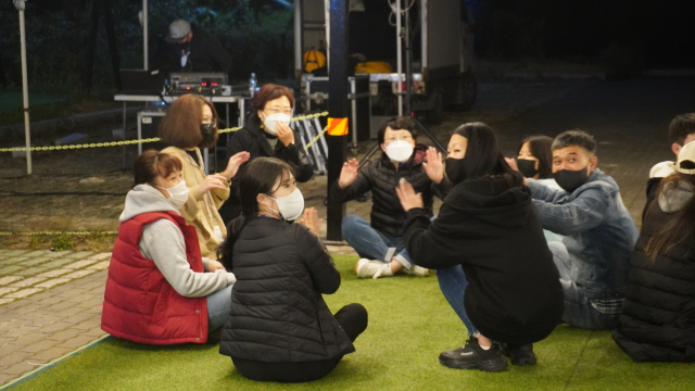 지난 2021년 경북 경주 일원에서 열린 글로벌 인재 징검다리 캠프에서 고려인들이 참여해 호응을 얻었다. 경상북도가족센터 제공