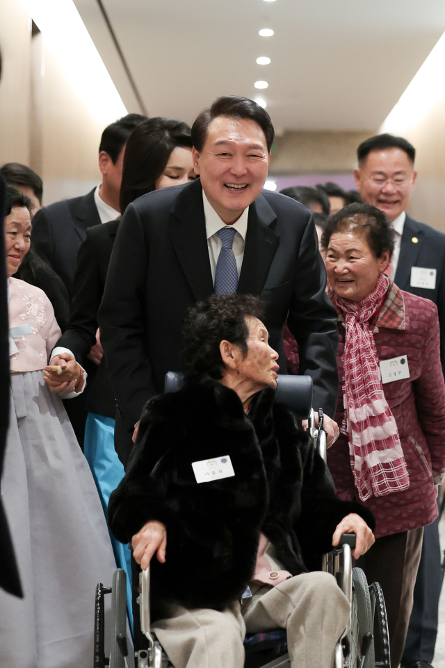 윤석열 대통령이 12일 오후 서울 용산 대통령실 청사에서 