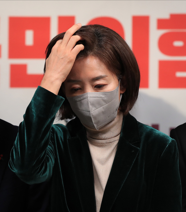 전당대회 출마 여부를 고심중인 국민의힘 나경원 전 의원이 11일 오후 서울 여의도 국민의힘 중앙당사에서 열린 국민의힘 서울시당 신년인사회에 참석해 있다. 연합뉴스