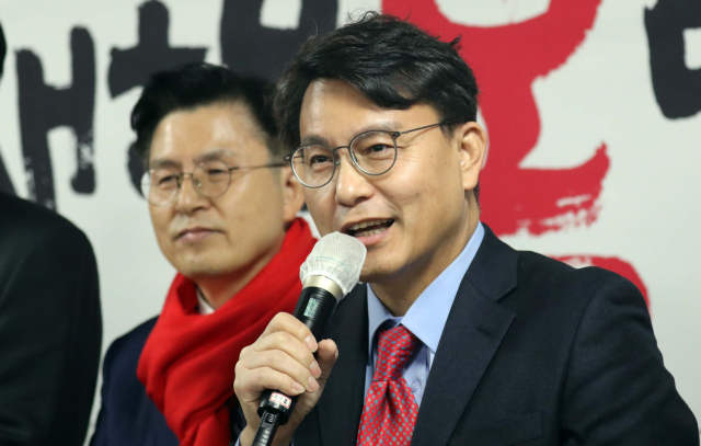 당 대표 출마 선언한 윤상현 국민의힘 의원이 18일 대전 중구 시당 사무실에서 열린 신년 인사회에 참석해 인사말하고 있다. 연합뉴스