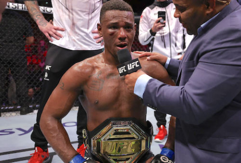 UFC 라이트헤비급 챔피언에 등극한 자마할 힐. UFC 제공