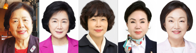 왼쪽부터 서정숙 의원, 조명희 의원, 최연숙 의원, 최영희 의원, 한무경 의원