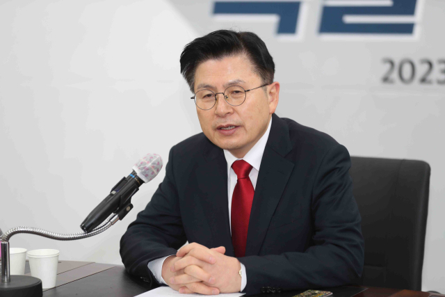 국민의힘 당권주자인 황교안 전 미래통합당(국민의힘 전신) 대표가 26일 대구시당에서 열린 기자간담회에서 발언하고 있다. 연합뉴스