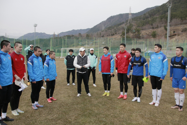 2023 새 시즌을 준비하는 김천상무 선수단. 김천상무 제공
