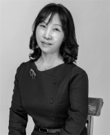 이숙경(현 한국시조시인협회 사무총장) 시조시인이 지난 26일 대구시조시인협회 정기총회에서 제10대 회장으로 취임했다. 본인제공