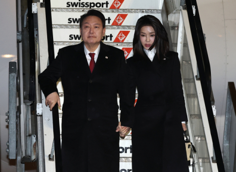 尹 탄핵 청원 나흘 만에 10만 넘겼다 '또다른 지지도 지표 될까?' 
