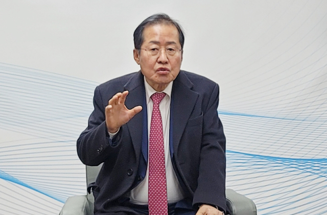 홍준표 대구시장은 16일 기자간담회에서 
