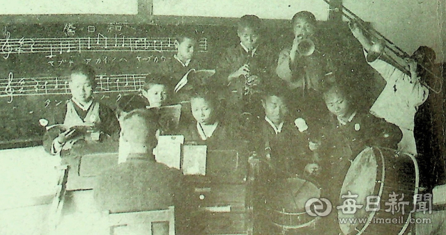 1941년 청송 진보초등학교 음악 수업 모습. 진보초 제공